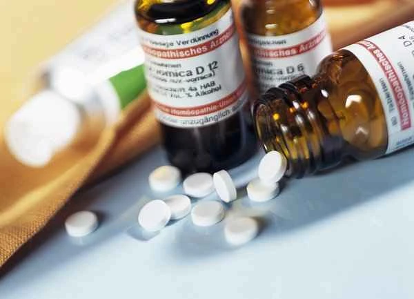 What medication is effective for seborrheic dermatitis?