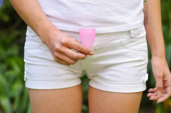 Zinc oxide sulfur ointment applied to scrotum causes pain