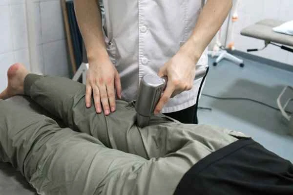 How to completely cure urticaria caused by blood heat?