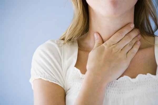 What causes a red neck?