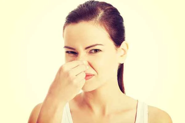 I can occasionally smell body odor, but if I sniff carefully, I can't detect it.